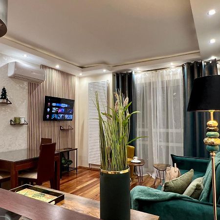 ワルシャワPlatinum Tower Green Star Apartアパートメント エクステリア 写真