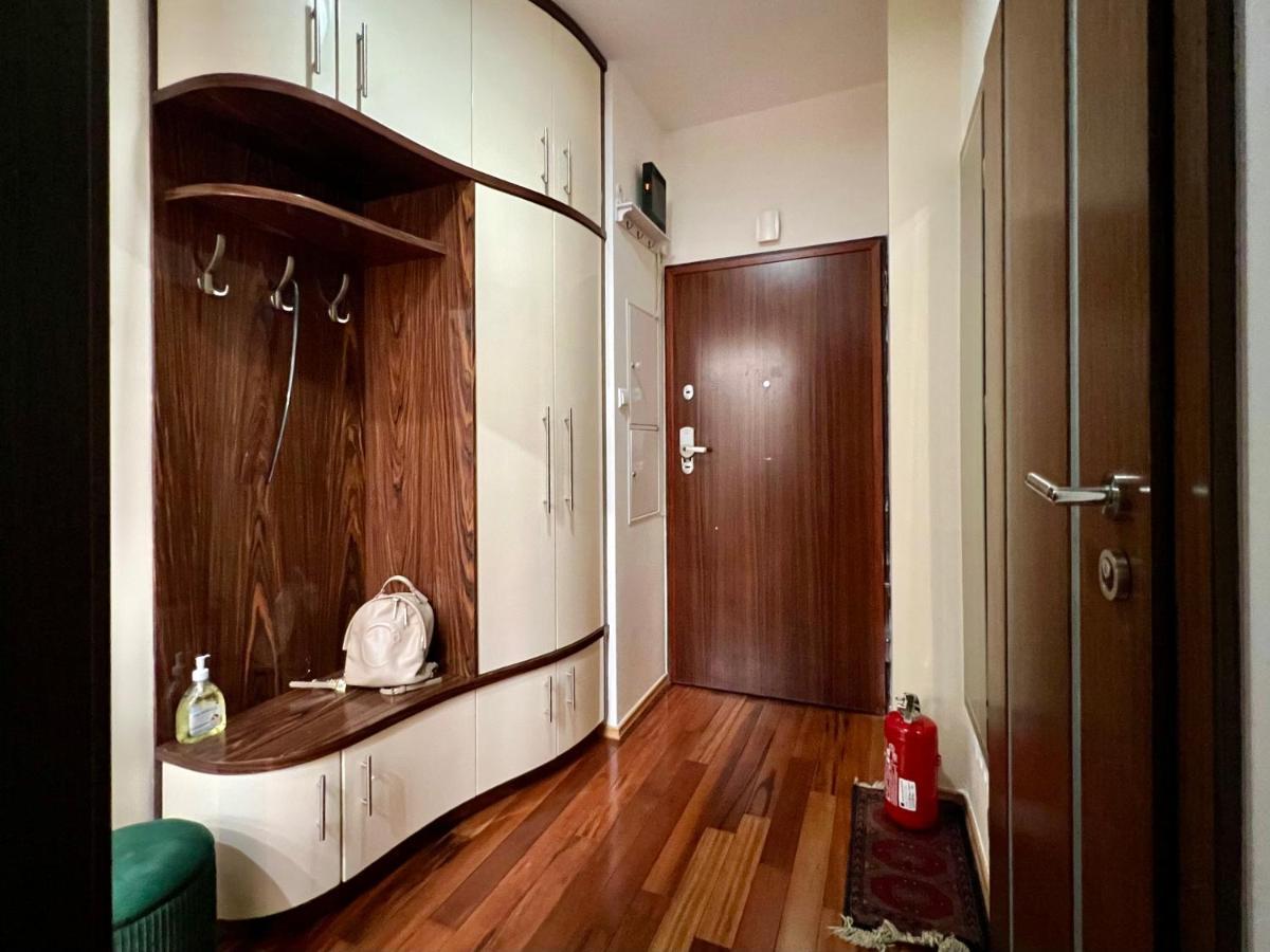 ワルシャワPlatinum Tower Green Star Apartアパートメント エクステリア 写真