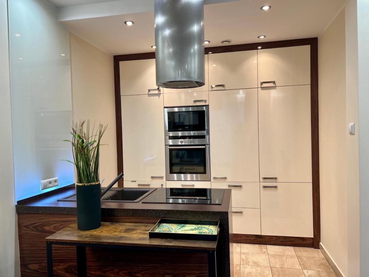 ワルシャワPlatinum Tower Green Star Apartアパートメント エクステリア 写真